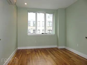 Rented by Rennit Inc.