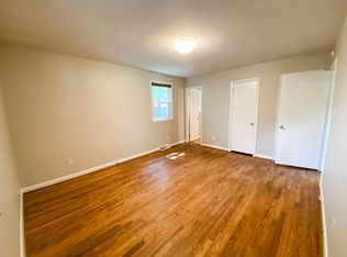 2612 David Caldwell Dr, Greensboro, NC 27408
