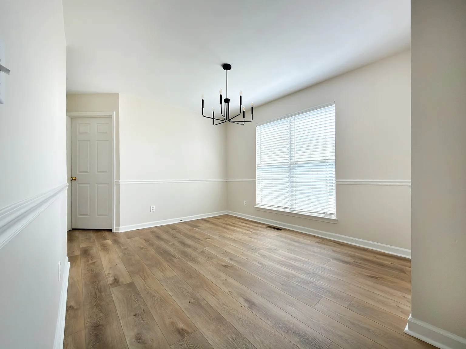 3 bed, 1538 sqft, $1,950 — Photo 2