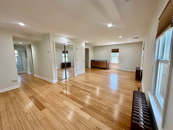 3rd image of 34 Orchard St #34