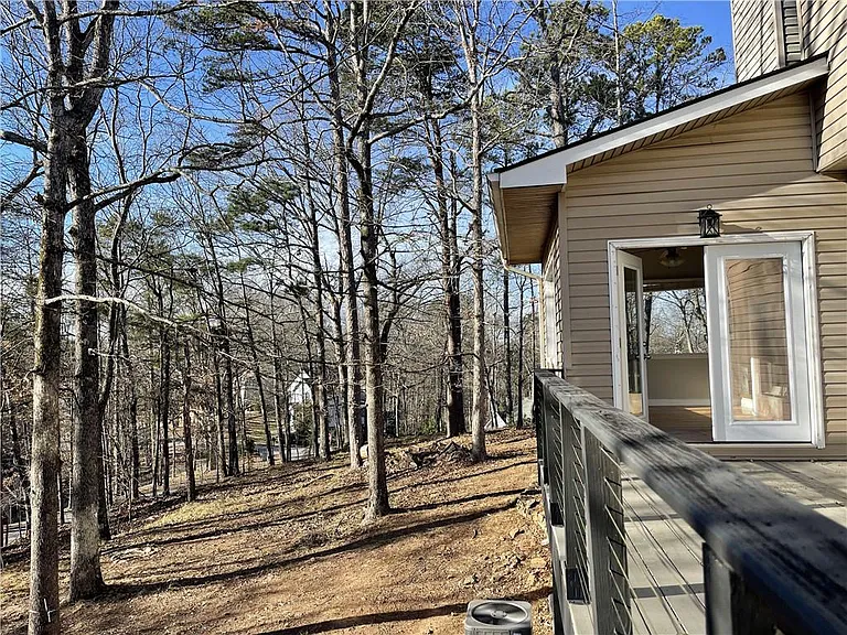 3492 Point View Cir — Photo 43