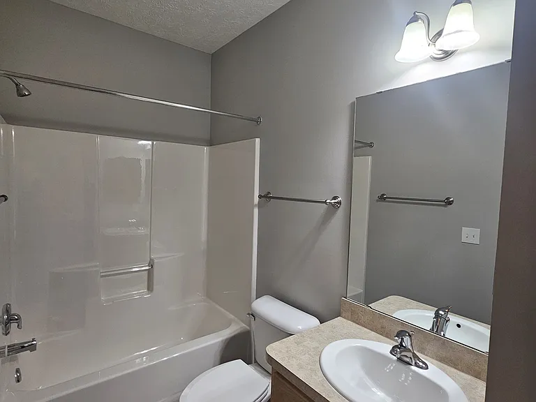 Aquamarine Apartments — Photo 83