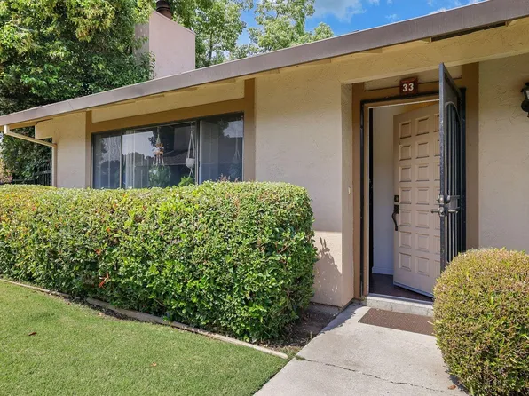 33 W Lancaster Dr, Stockton, CA 95207
