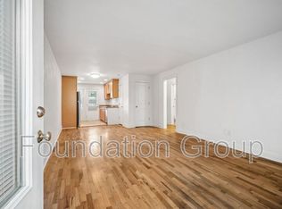 118 12th Ave E, Seattle, WA 98102