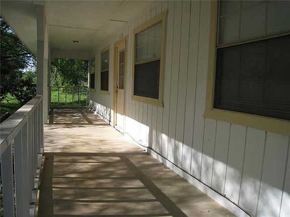 2nd image of 122 County Road 1773