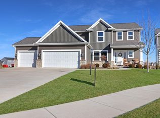 11316 N Chesapeake Ln, Dunlap, IL 61525