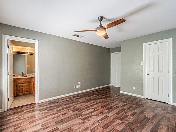 35th image of 8801 Sylvan Ct