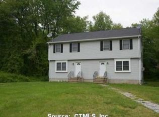 26-28 William F Palmer Rd, Moodus, CT 06469