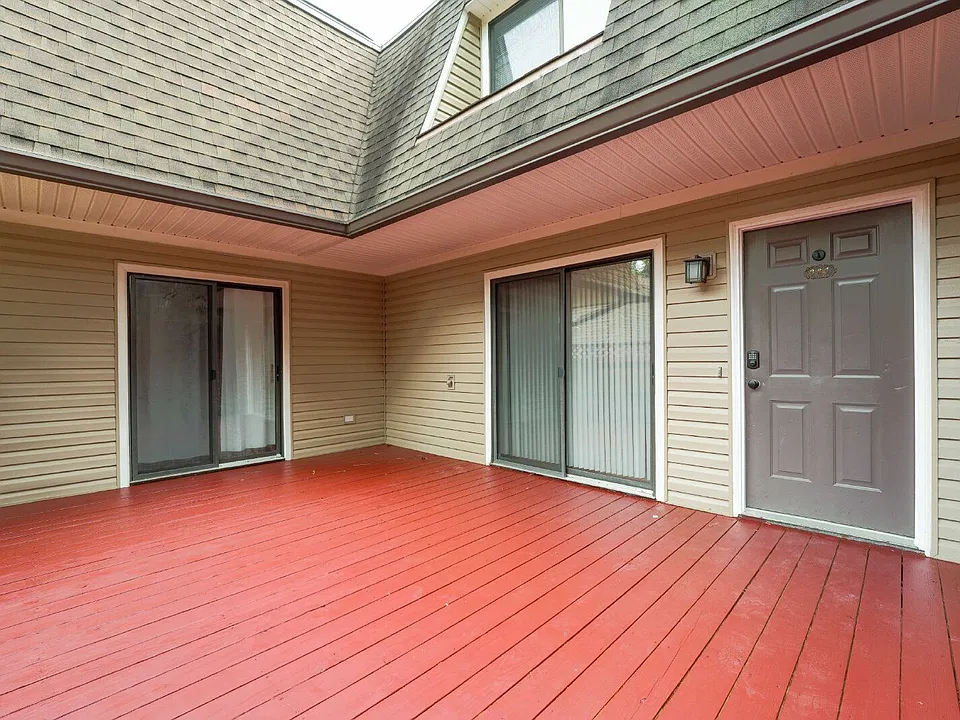 384 Summerwalk Cir