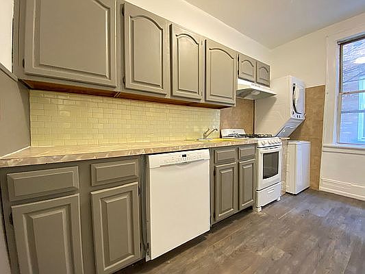 1st image of 31-43 29th St #1