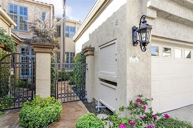 3746 Paseo Vista Famosa — Photo 2
