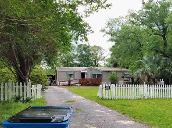 7070 Timber Woods Dr, Semmes, AL 36575