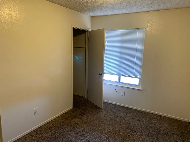742 Ponce De Leon Ave — Photo 6