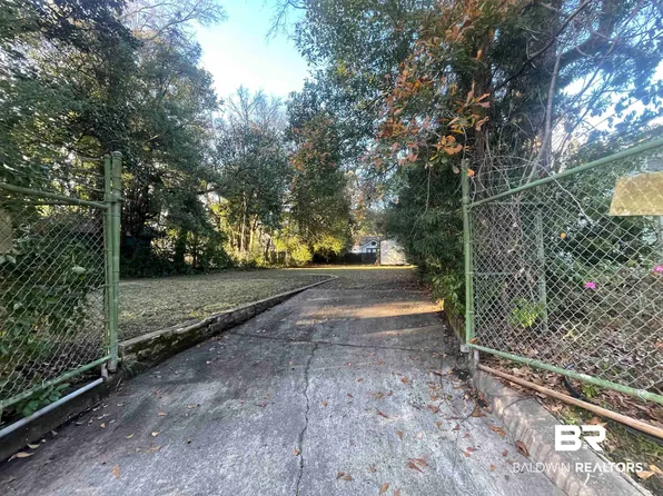 1410 Conti St, Mobile, AL 36604