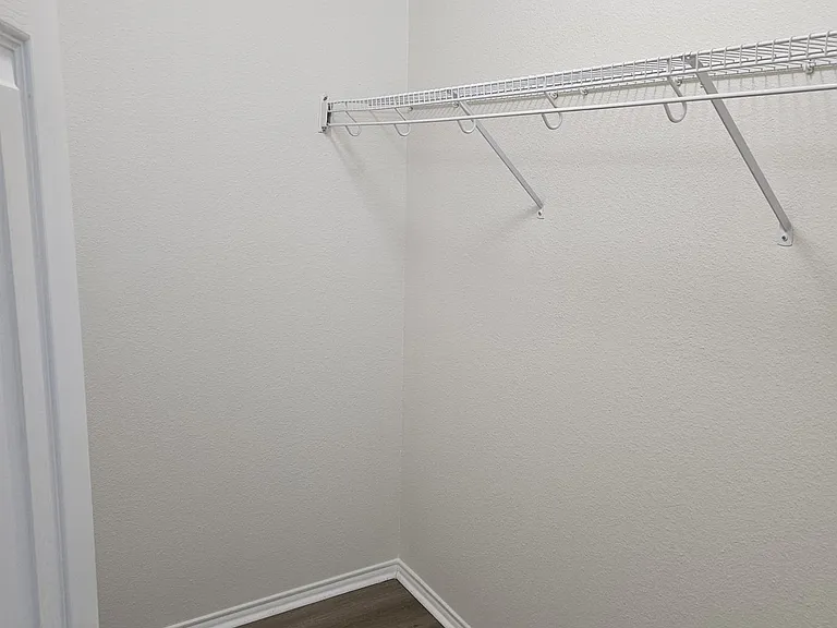 Walk in Closet