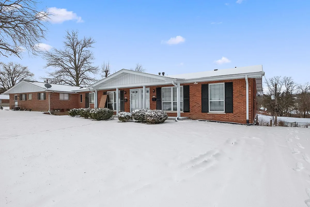 Building Photo - 2606-2608 Eltarose Dr