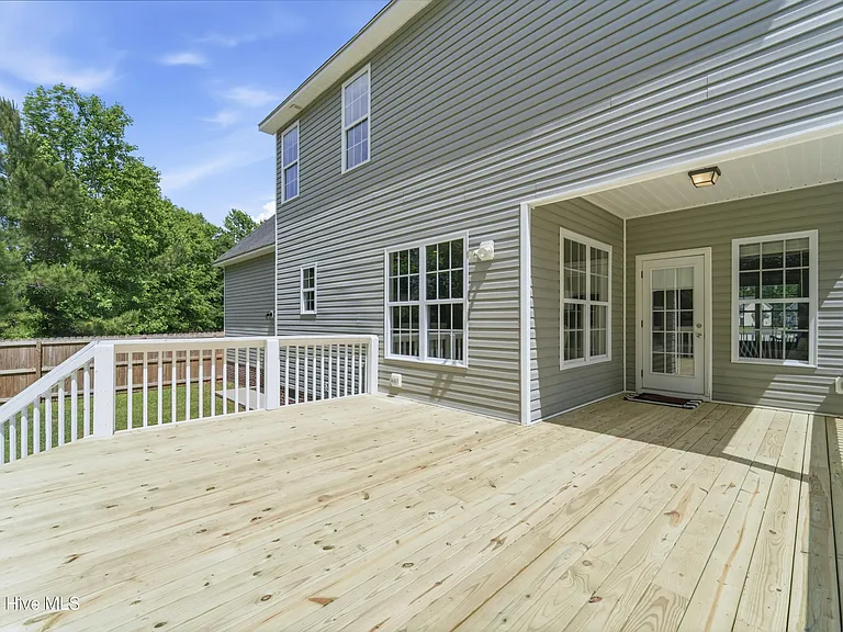 107 McKinnon Pl — Photo 25