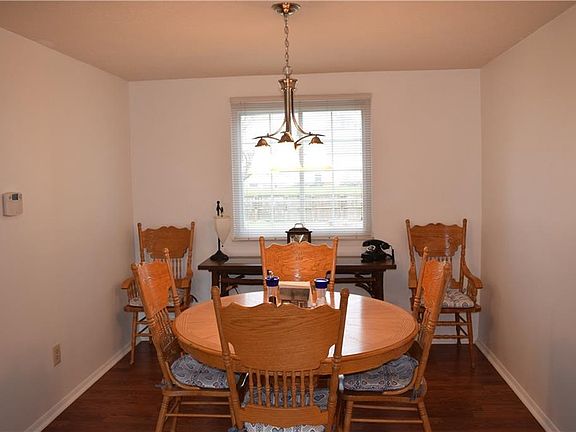 5th image of 1340 Dogwood Ct