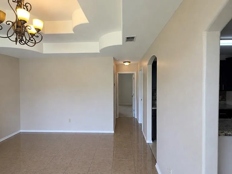 1372 Guadalupe Cir — Photo 2