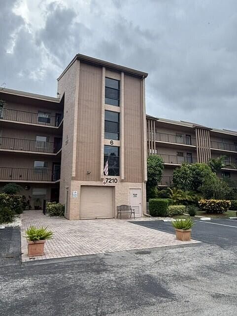 1st image of 7210 Lake Cir Drive