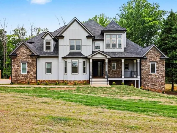670 Old Alpharetta Rd, Alpharetta, GA 30005