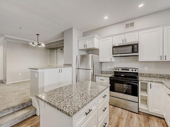 3rd image of 2124 Concord Ln