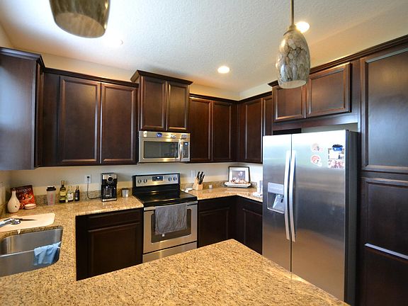 4th image of 118 Nelson Ln
