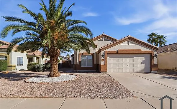 948 E Laredo St — Photo 22