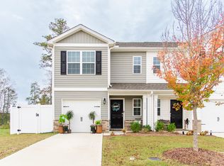 134 March Creek Dr, Fuquay Varina, NC 27526