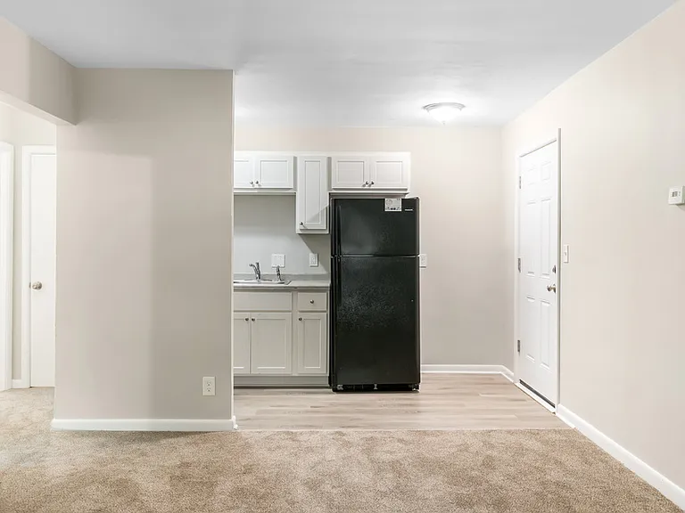 3140 S 48th St #3 — Photo 2