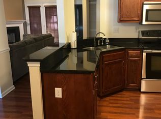 1003 Shoal Creek Trl, Chesapeake, VA 23320