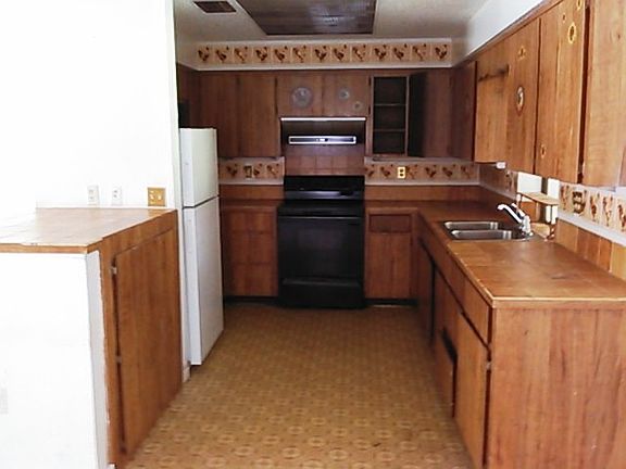 5th image of 1804 Loyola Dr N