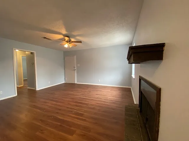 2 bed, 800 sqft, $950 — Photo 3