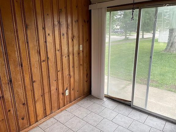 4th image of 5591 Trenton Rd