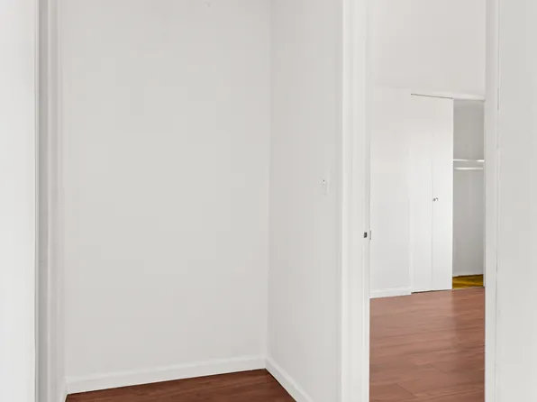 185 Hall Street image 6 of 8