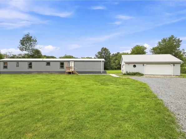 138 Boyers Rd, Harrisville, PA 16038