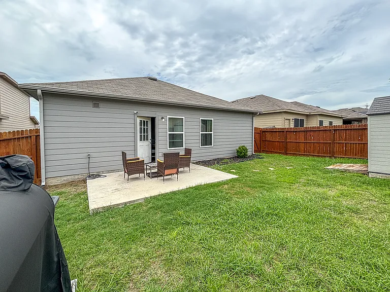 9023 Alvarado Bnd — Photo 30