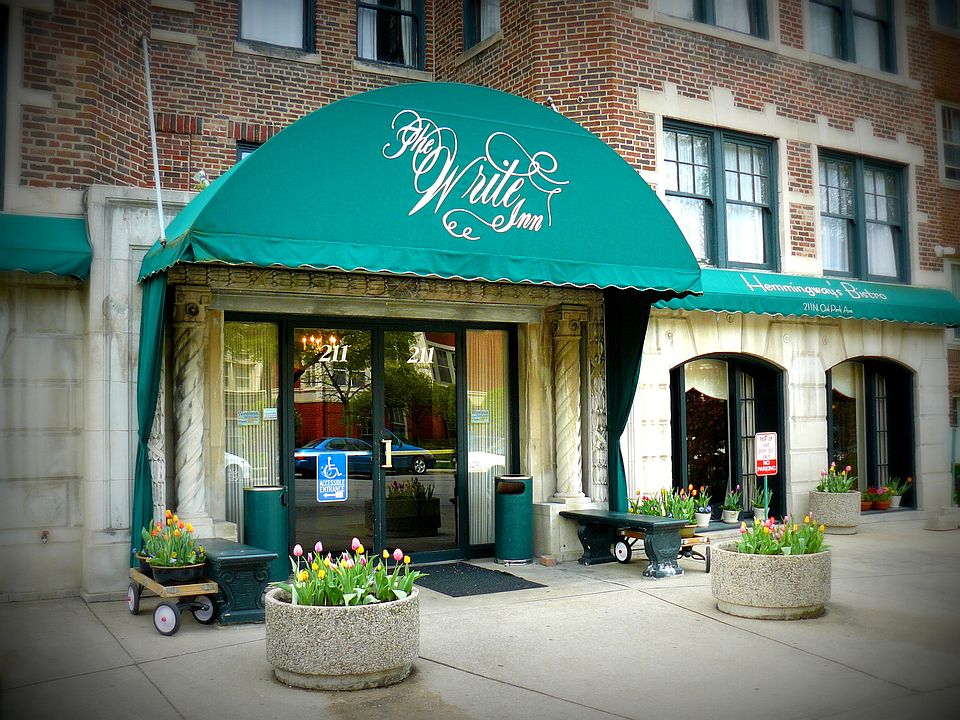 1st image of 211 N Oak Park Ave #3