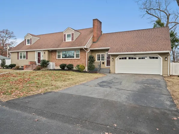 67 Adelaide St, Randolph, MA 02368