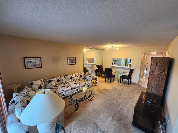 4th image of 1100 SW 128th Terrace SW #209 U