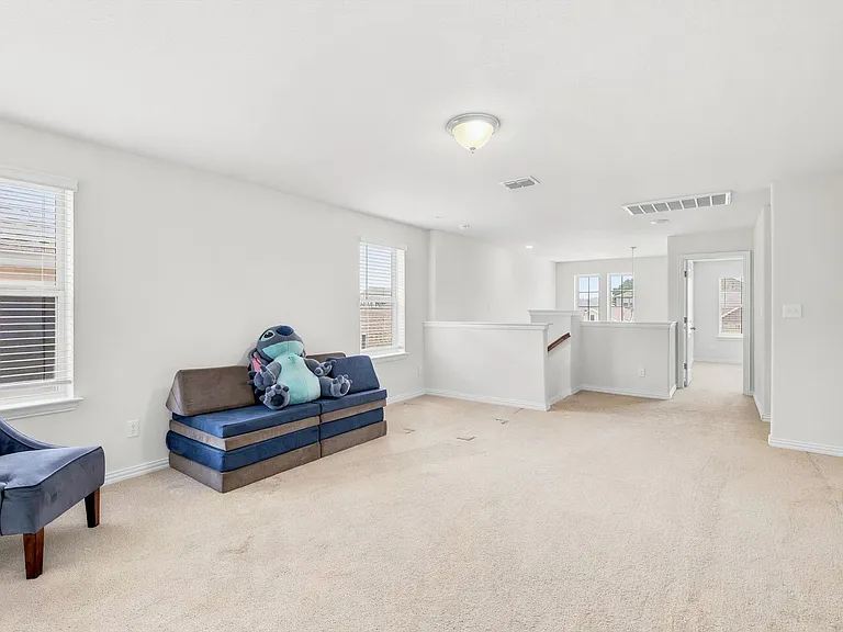 2046 Flametree Ave — Photo 5