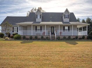4132 Woodview Dr, Cookeville, TN 38501