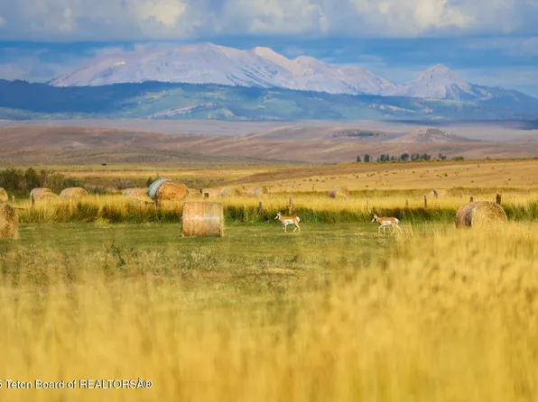 224 Reservoir Ranch Rd, Big Piney, WY 83113