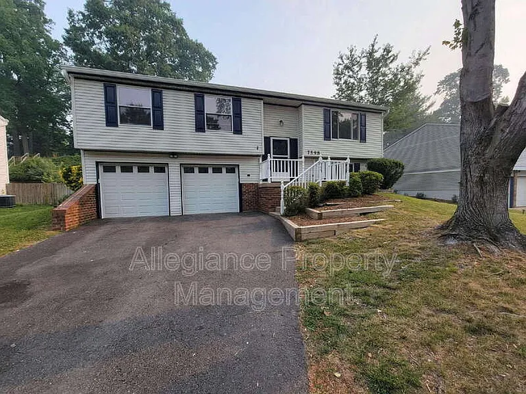 7598 Springfield Hills Dr — Photo 40