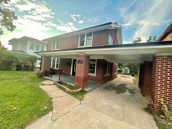 3rd image of 411 NE 15th St