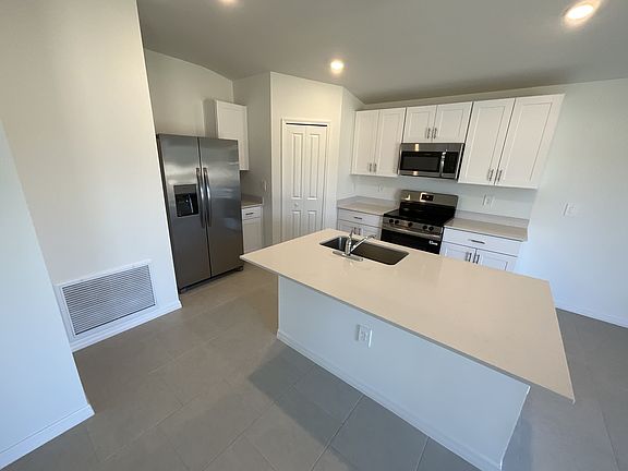 4th image of 17236 Cantu Ct