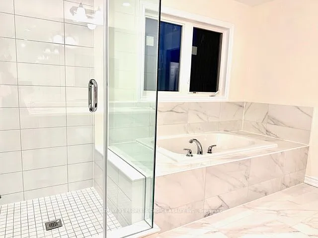 303 Fleetwood Dr — Photo 18