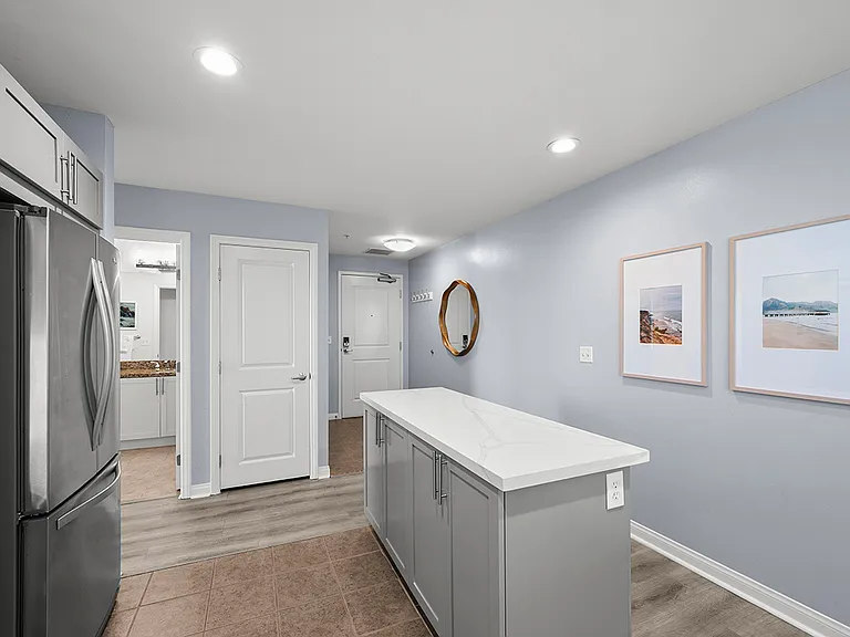 253 10th Ave #321 — Photo 3