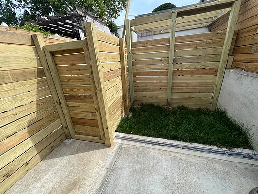 Rented by Trademarko Realty Inc | media 19