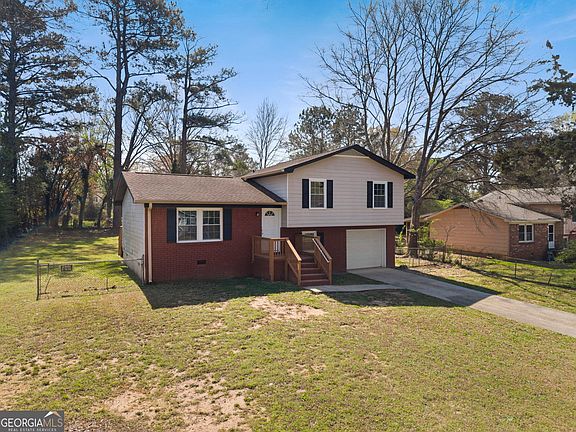 4th image of 1685 Kinglet Rd